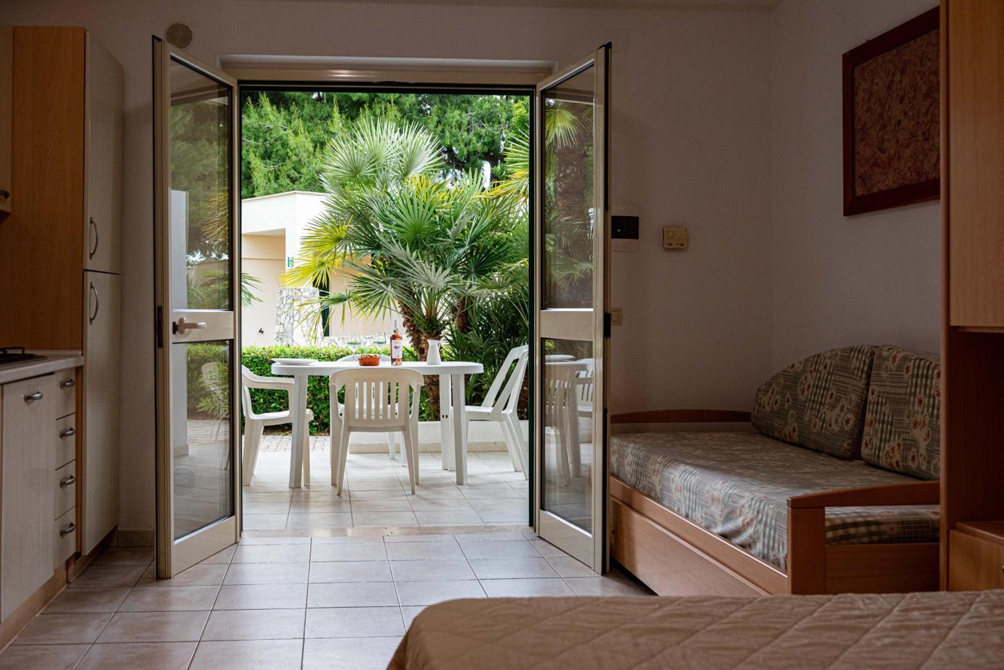 Villaggio Camping Spiaggia Lunga Βιέστε Εξωτερικό φωτογραφία