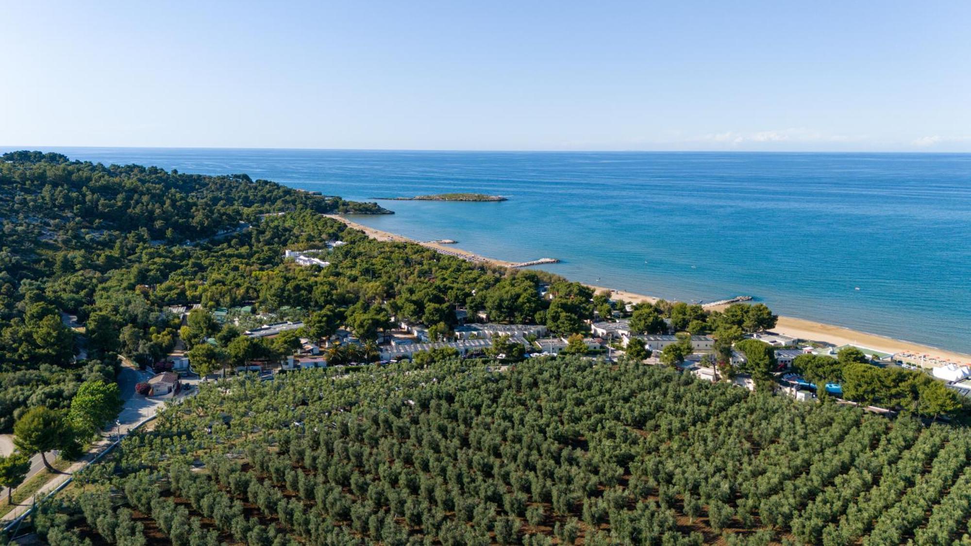 Villaggio Camping Spiaggia Lunga Βιέστε Εξωτερικό φωτογραφία