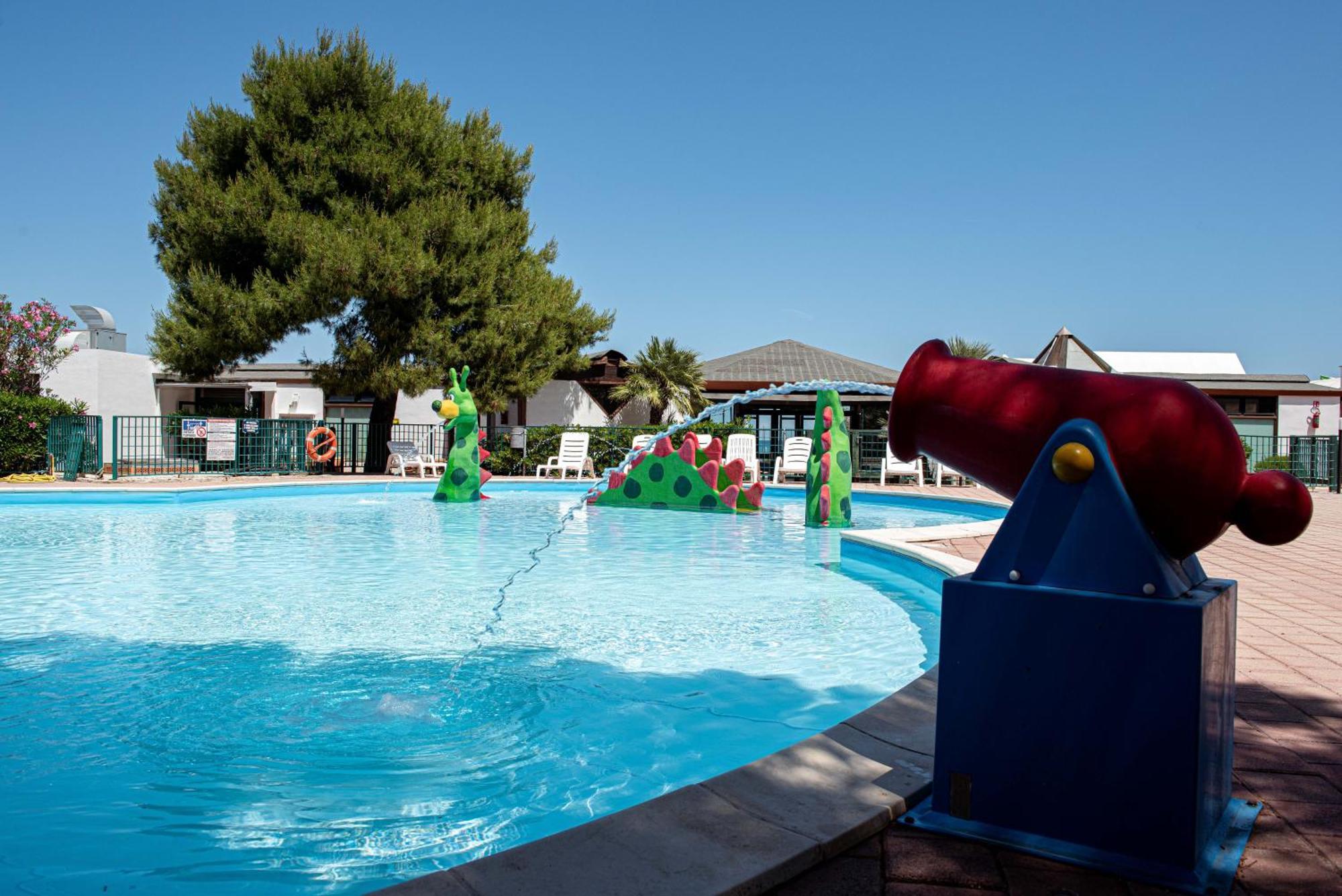 Villaggio Camping Spiaggia Lunga Βιέστε Εξωτερικό φωτογραφία